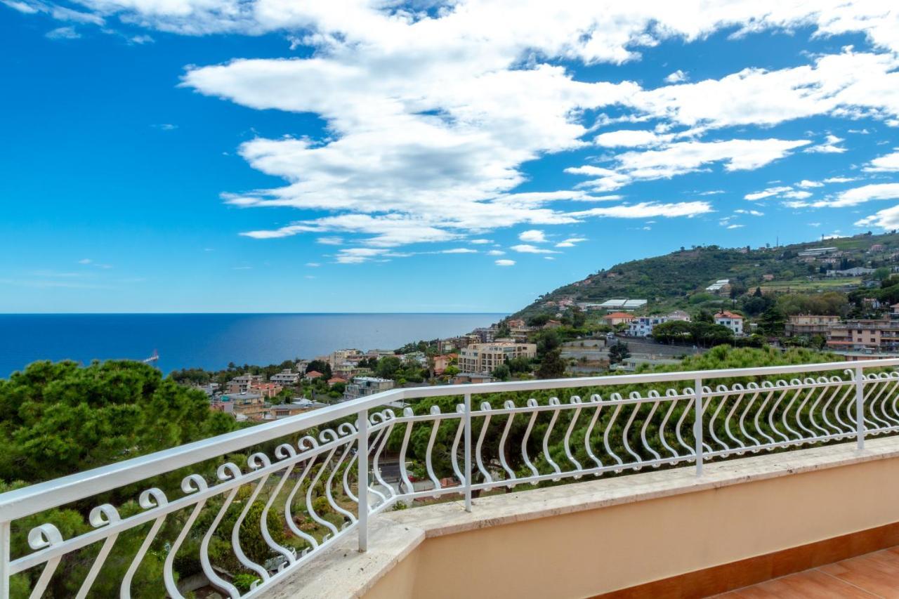 168B - La Terrazza Sul Mare, Casa A 10 Minuti Da Spiaggia, Parcheggio Privato Gratis Санремо Екстер'єр фото