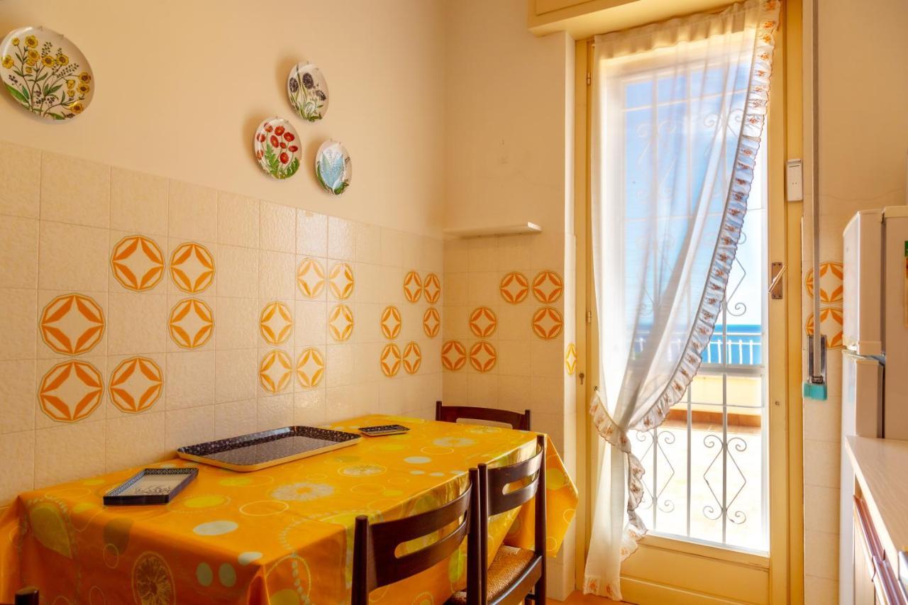 168B - La Terrazza Sul Mare, Casa A 10 Minuti Da Spiaggia, Parcheggio Privato Gratis Санремо Екстер'єр фото